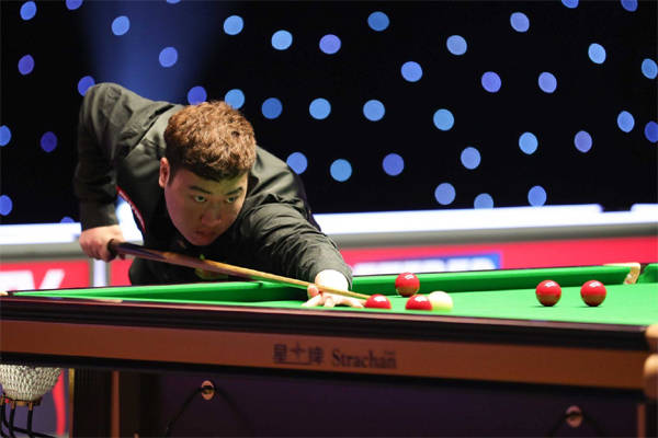 中国足球走 中国足球走