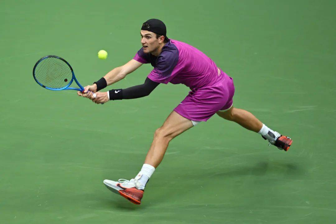 方面走在前 方面走在前