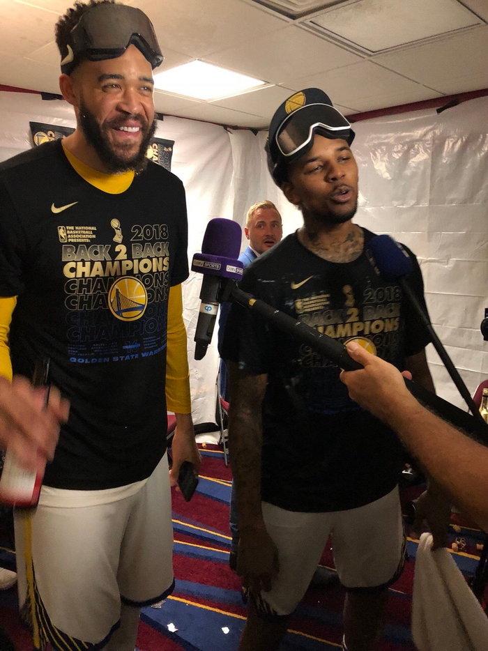 耐受王遭受 耐受王遭受